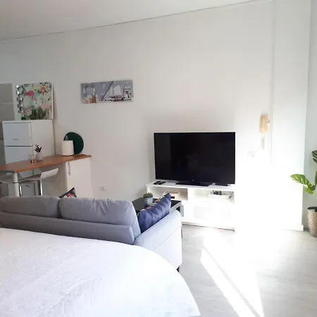 Apartment City Beach Home