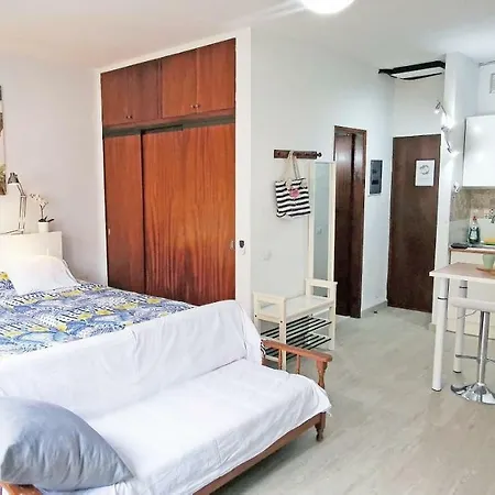 Apartment City Beach Home