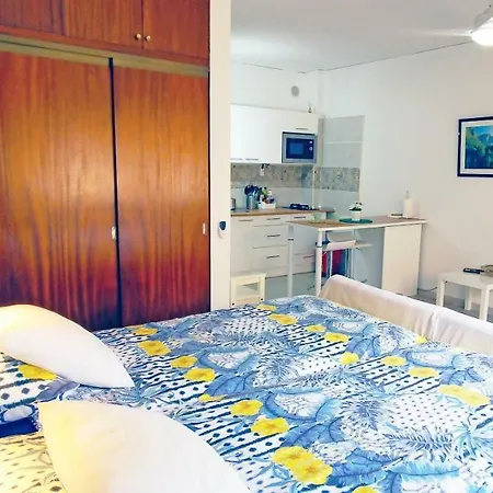 Apartment City Beach Home