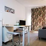 City Beach Home Διαμέρισμα