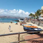 City Beach Home *
